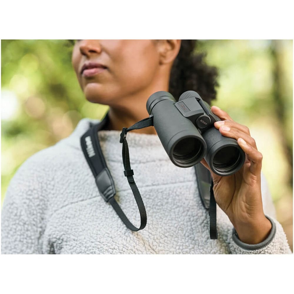 Nikon MONARCH M5 10×42 Binoculars – Includes Neck Strap, Case & Lens Caps