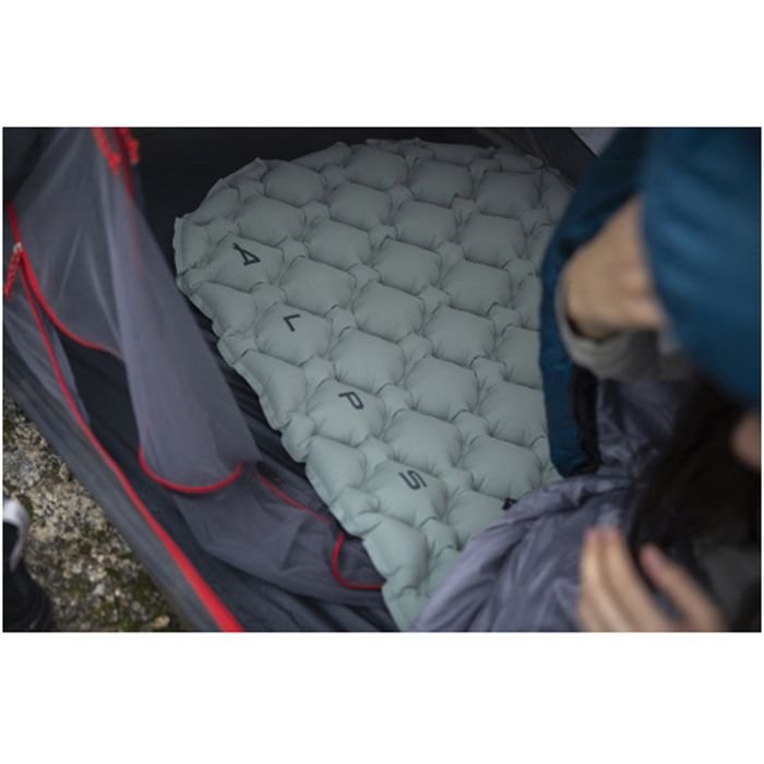 ALPS Mountaineering Flicker Inflatable Sleeping Pad – Lightweight Recycled Mat